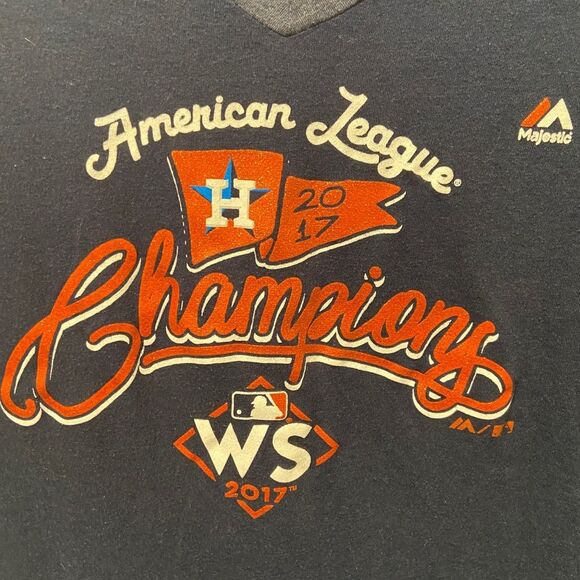 Houston Astros Ladies Medium Short Sleeve VNeck Baseball World Series Champions - Picture 2 of 4